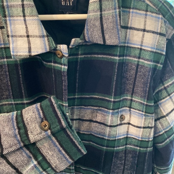 GAP-Plaid Quilted Shirt Jacket🎄 - Picture 5 of 8